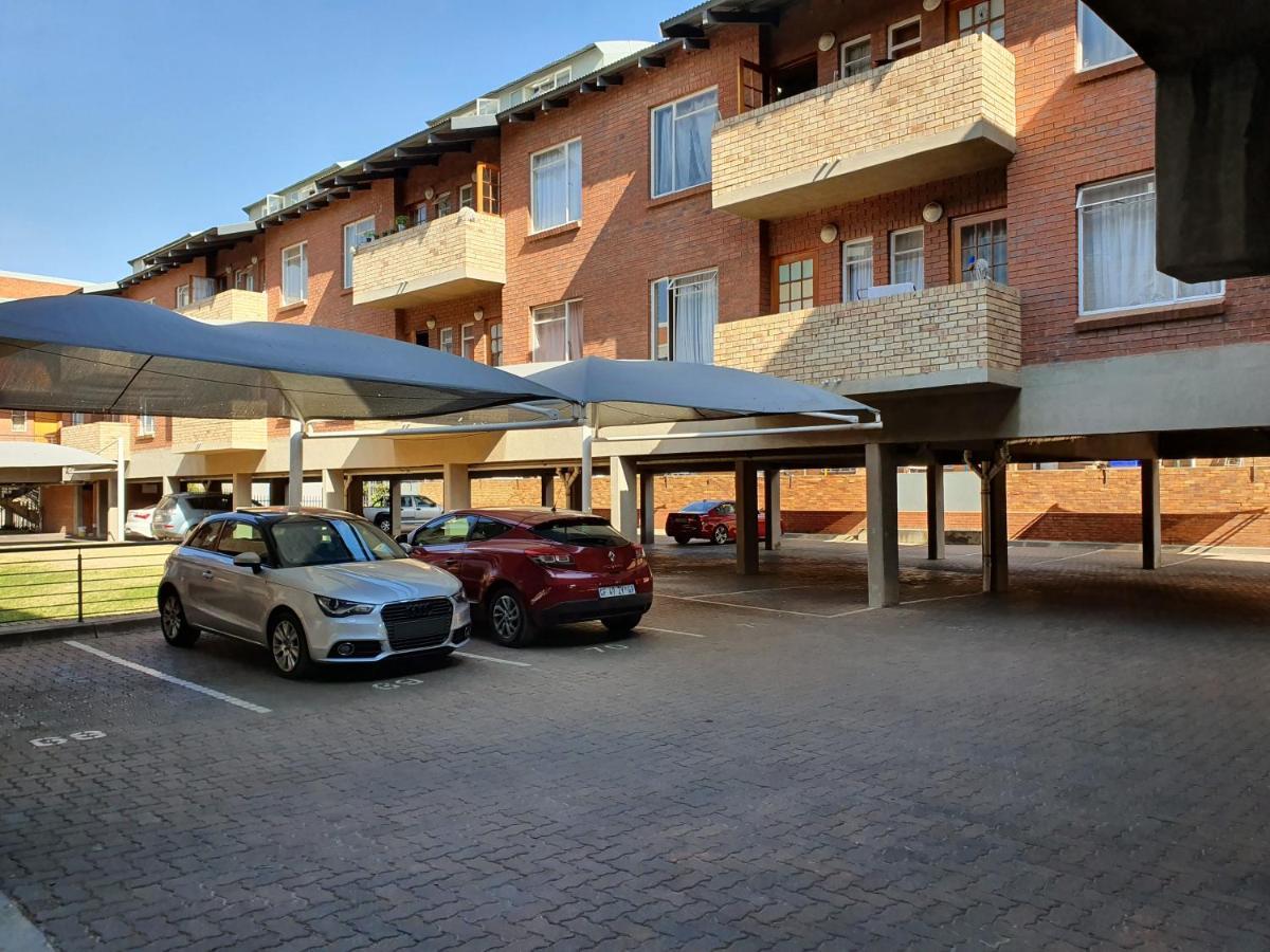 Melville Mews-2- Auckland Park Johannesburg Luaran gambar